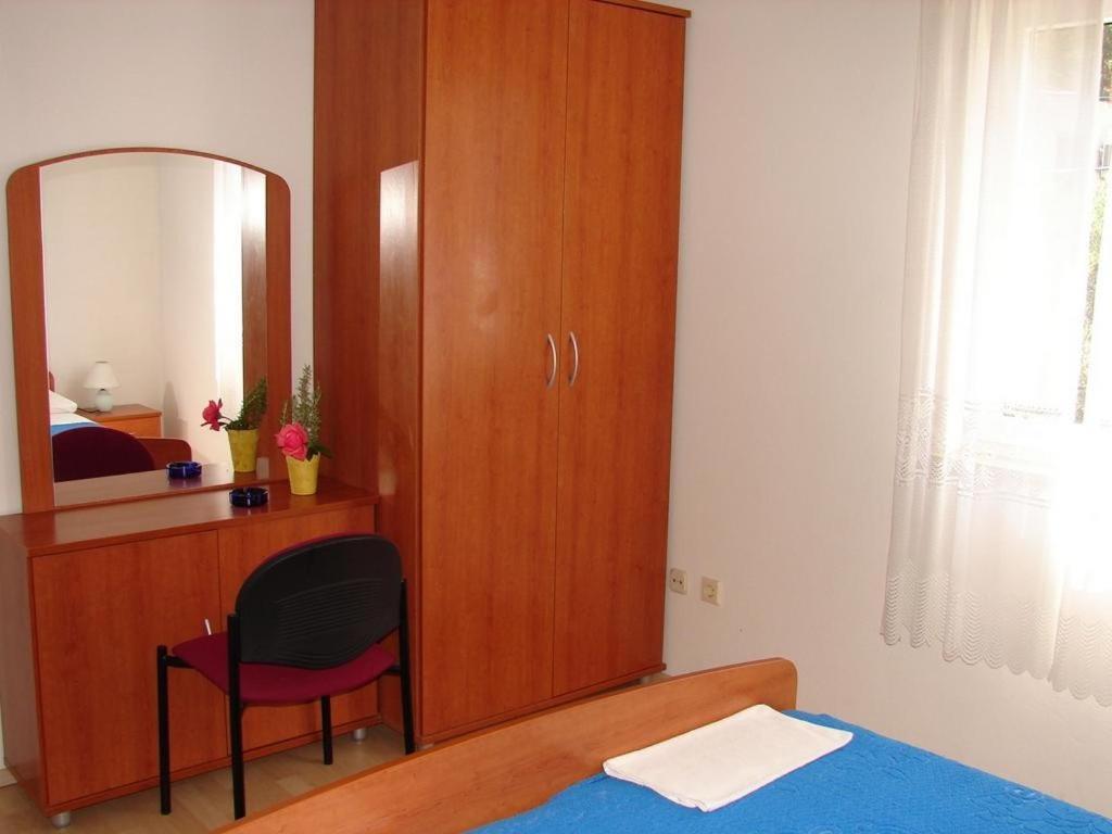 Apartments Magda Supetar Rum bild